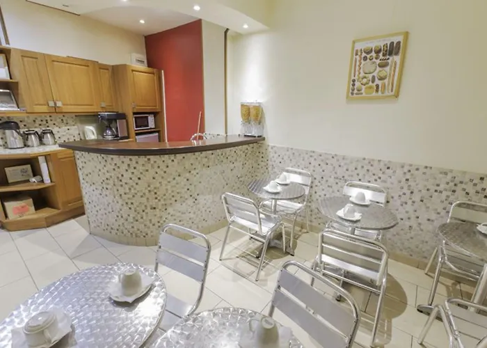 Hotel Merryl 3*