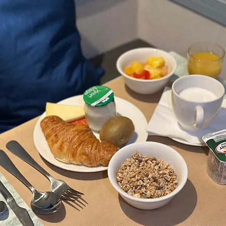 Merryl 3* باريس