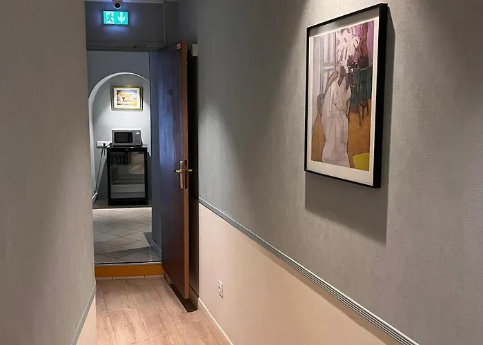 Merryl Hotel 3*