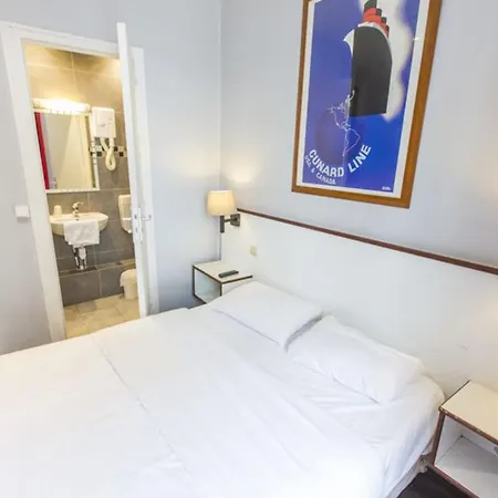 Merryl Hotel