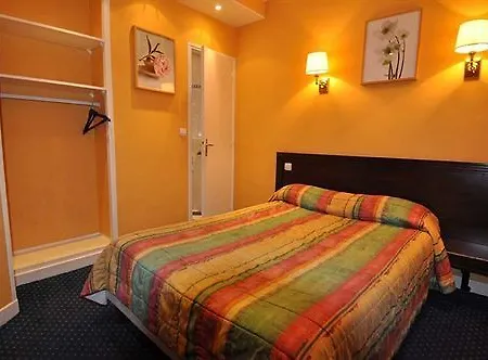 Merryl Hotel